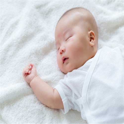 代孕服务哪家好-上海专业的合法代孕_可以抱着新生儿看电视吗